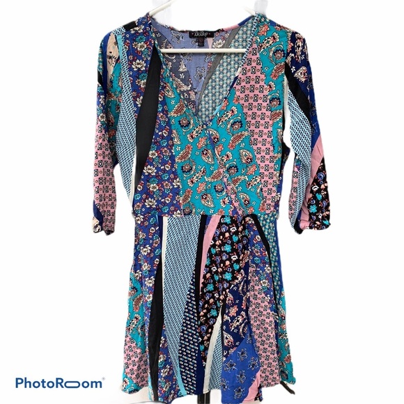 BeBop Boho Patchwork Pattern Floral Paisley Wrap V-Neck Mini Dress WDress14 - Picture 4 of 12